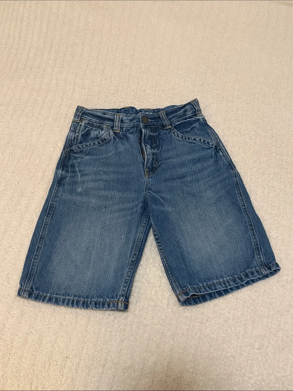 Boys Size 10 GAP Denim Shorts in Medium Blue Wash